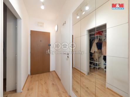 Pronájem bytu, 1+kk, 40 m²