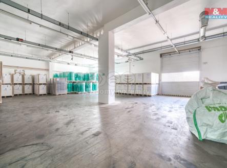 Prodej výrobní prostor, 2 800 m²