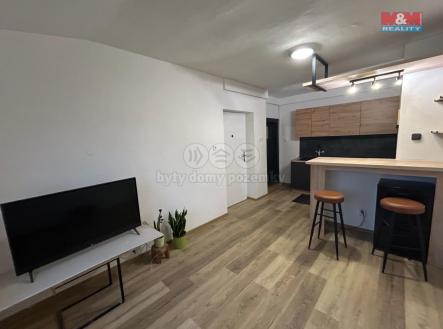 Pronájem bytu, 1+kk, 30 m²