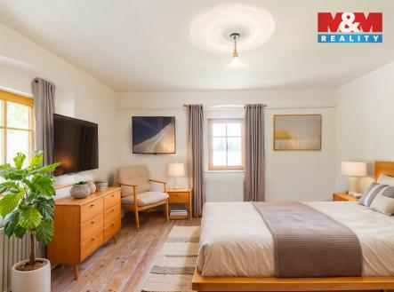 Prodej hotel, 270 m²