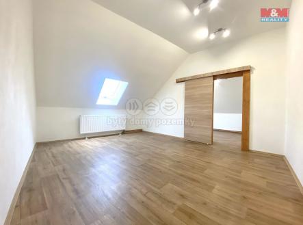 Pronájem bytu, 3+kk, 80 m²