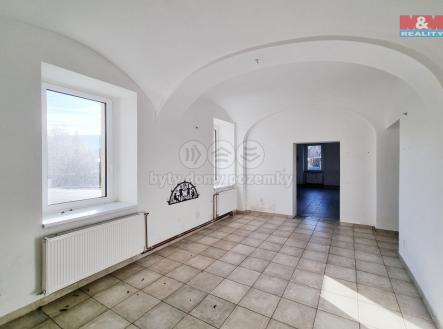 Pronájem - obchodní prostor, 104 m²