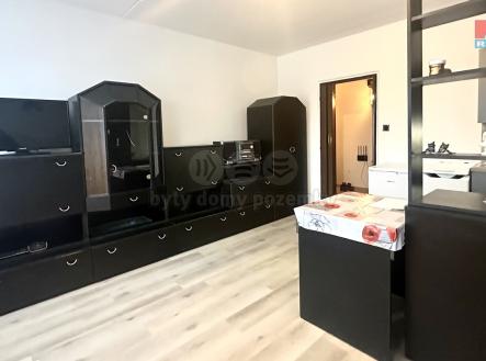 Pronájem bytu, 1+kk, 33 m²