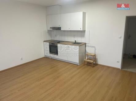 Pronájem bytu, 1+kk, 32 m²