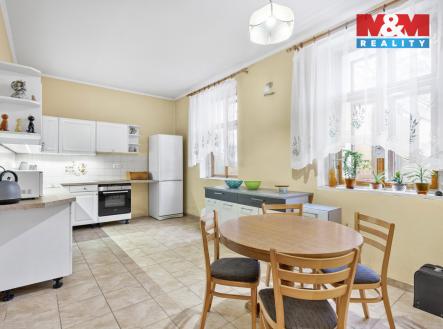 Prodej domu/vily, 1 028 m²