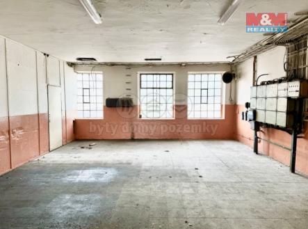 Pronájem výrobní prostor, 417 m²