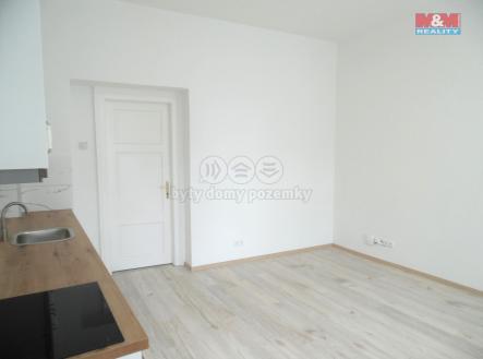 Pronájem bytu, 1+kk, 28 m²