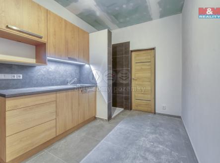 Pronájem kanceláře, 179 m²