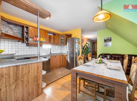 Prodej hotel, 285 m²