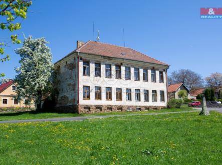 Prodej - dům/vila, 440 m²