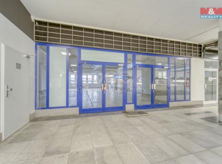 Pronájem - obchodní prostor, 200 m²