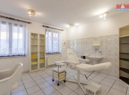 Prodej obchodní prostor, 440 m²