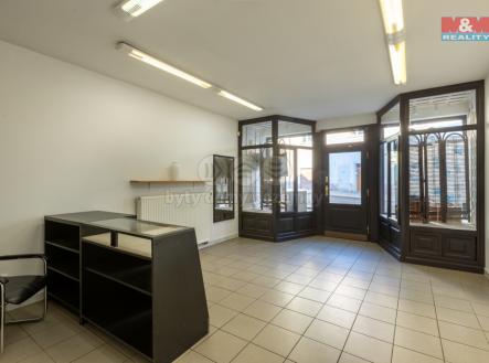 Prodej obchodní prostor, 440 m²