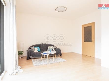 Pronájem bytu, 1+kk, 35 m²