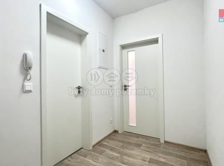 Pronájem bytu, 1+kk, 40 m²