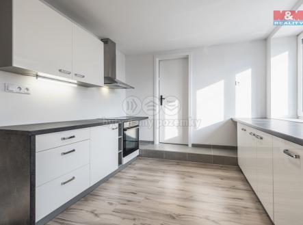 Pronájem bytu, 4+kk, 90 m²