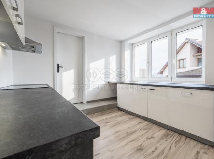 Pronájem bytu, 4+kk, 90 m²