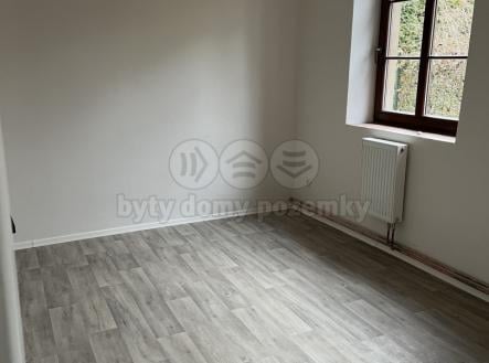 Pronájem bytu, 2+kk, 37 m²