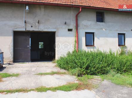 Pronájem - skladovací prostor, 500 m²
