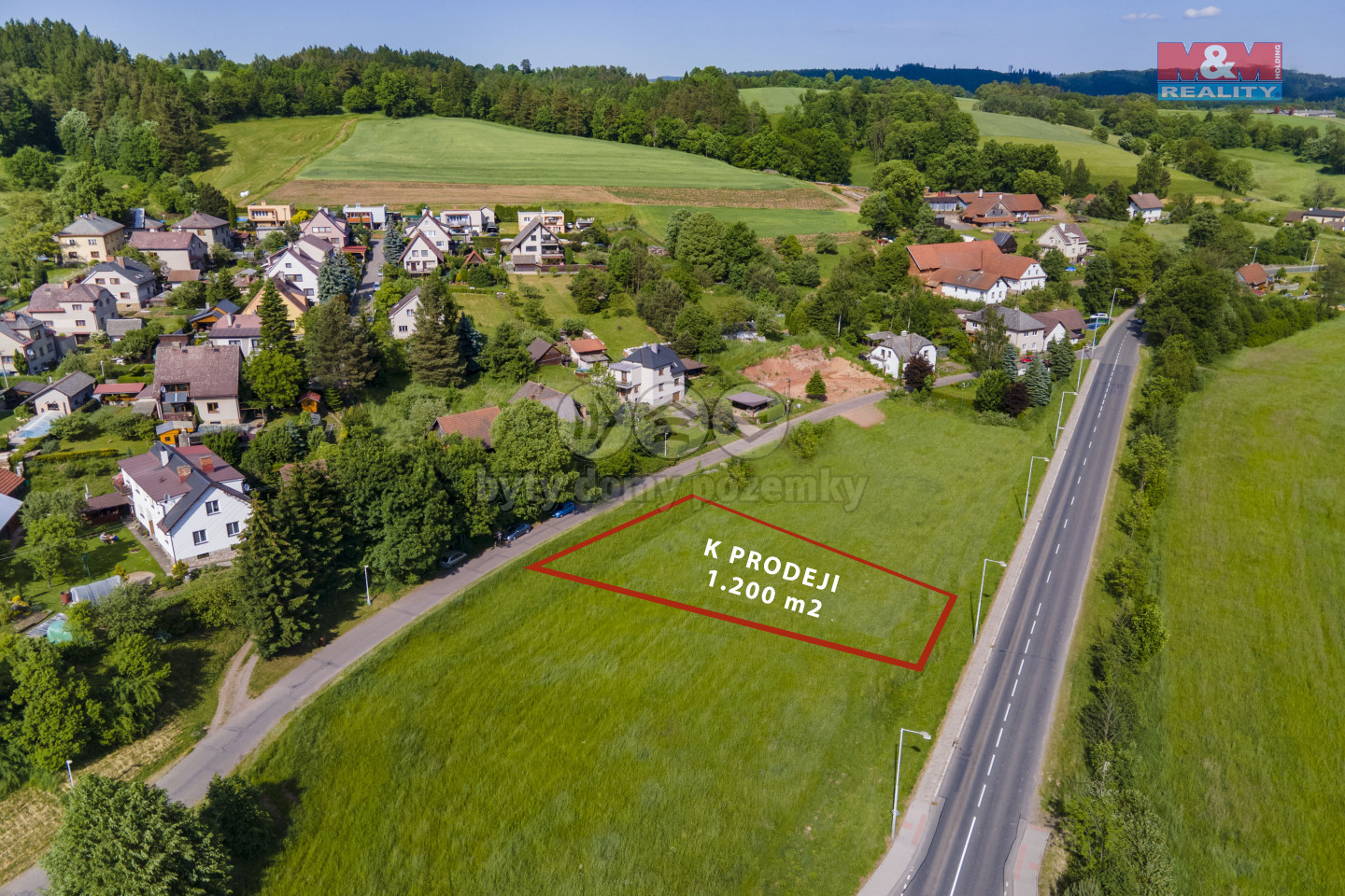 pozemek 1 foto.jpg