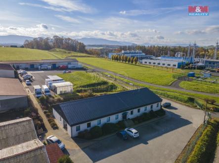 Pronájem skladovací prostor, 550 m²