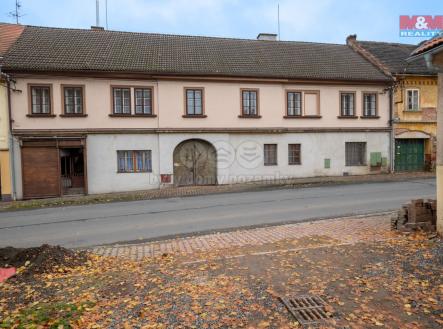Prodej - dům/vila, 378 m²