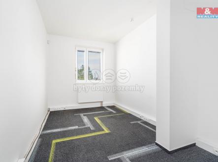 Pronájem - obchodní prostor, 347 m²