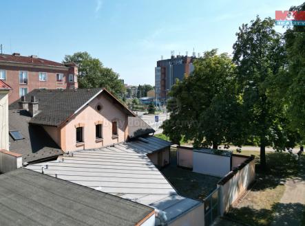 Pronájem obchodní prostor, 140 m²