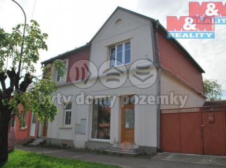 Pronájem - obchodní prostor, 70 m²