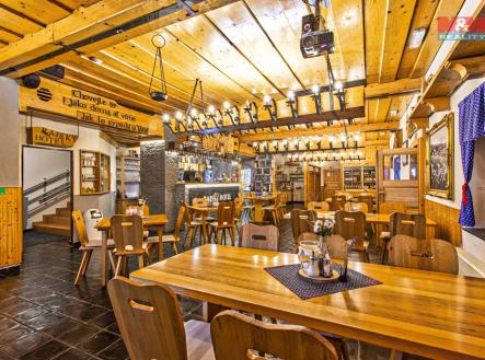 Prodej - hotel, 1 770 m²
