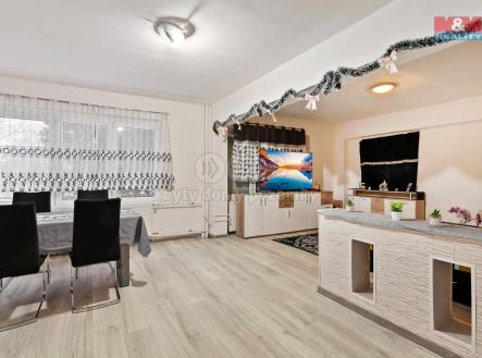 Prodej - hotel, 2 129 m²