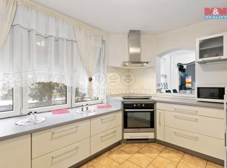 Prodej - hotel, 2 129 m²