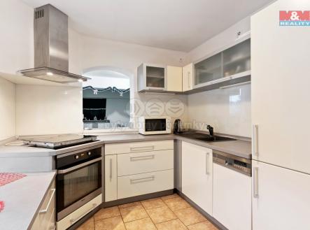 Prodej - hotel, 2 129 m²