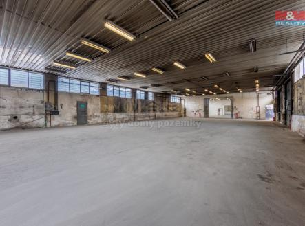 Pronájem výrobní prostor, 801 m²
