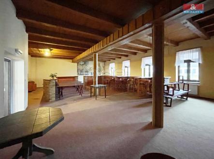 Pronájem - restaurace, 350 m²