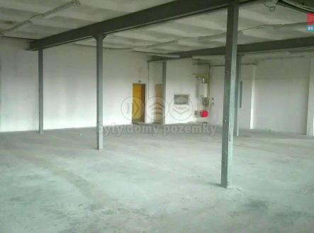 Pronájem - skladovací prostor, 2 191 m²