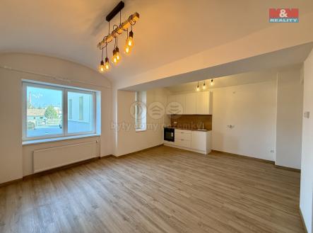 Pronájem bytu, 1+kk, 37 m²