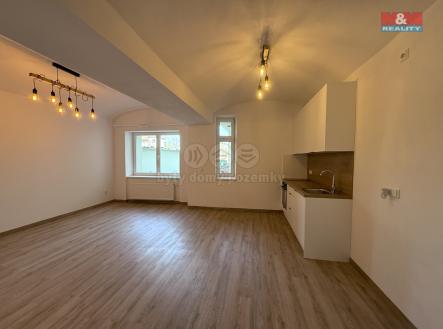 Pronájem bytu, 1+kk, 37 m²