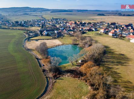 Prodej pozemku, zemědělská půda, 1 679 m²