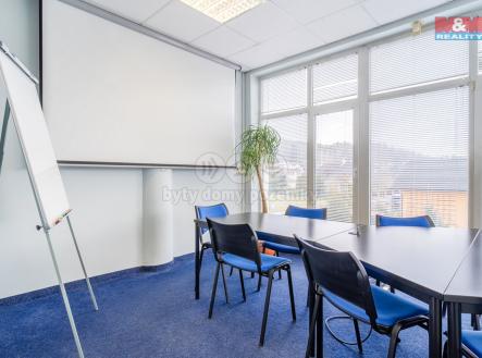 Prodej - kanceláře, 832 m²