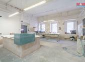 Prodej výrobní prostor, 2 100 m²