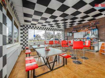 Prodej - obchodní prostor, 1 050 m²