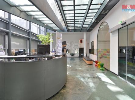 Pronájem kanceláře, 412 m²