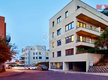 Pronájem - restaurace, 60 m²