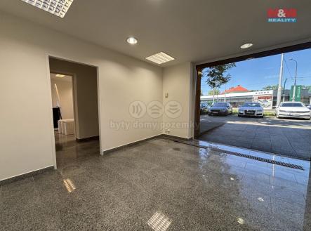 Pronájem obchodní prostor, 54 m²