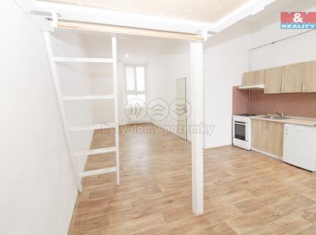 Pronájem bytu, 1+kk, 38 m²