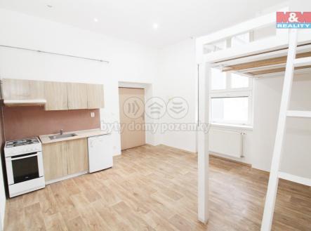 Pronájem bytu, 1+kk, 38 m²