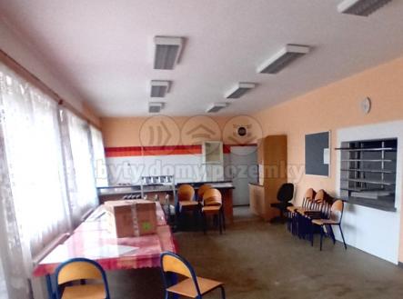 Pronájem - obchodní prostor, 108 m²