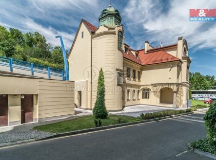 Prodej kanceláře, 664 m²