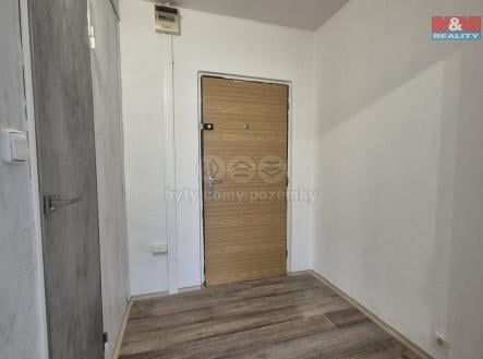 Pronájem bytu, 1+kk, 27 m²